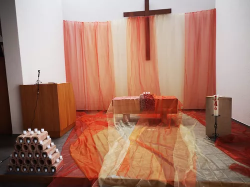 Kirche Taizé.jpg Kirche Taizé.jpg
