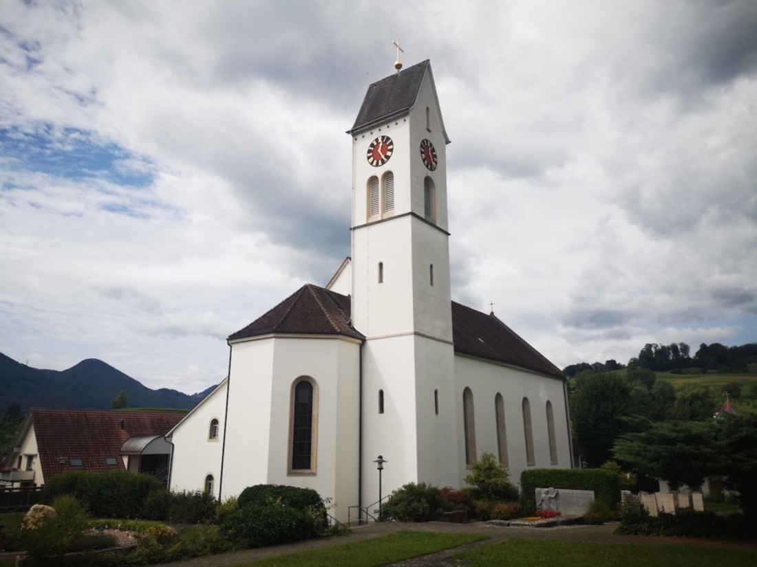 Kirche Laupersdorf.jpeg