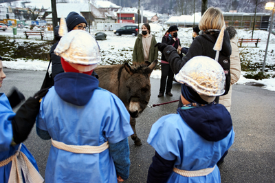 Weihnachtsreise_2_neu_19bgihdz9darh.jpg Weihnachtsreise_2_neu_19bgihdz9darh.jpg