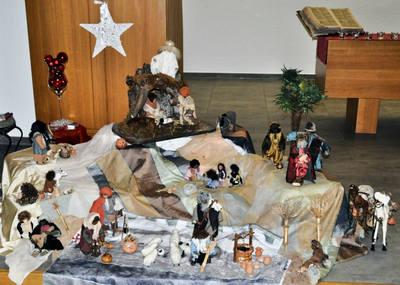 Altar_Weihnachtsgeschichte_neu.jpg Altar_Weihnachtsgeschichte_neu.jpg
