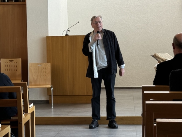 Uraufführung_25_3.jpeg Uraufführung_25_3.jpeg